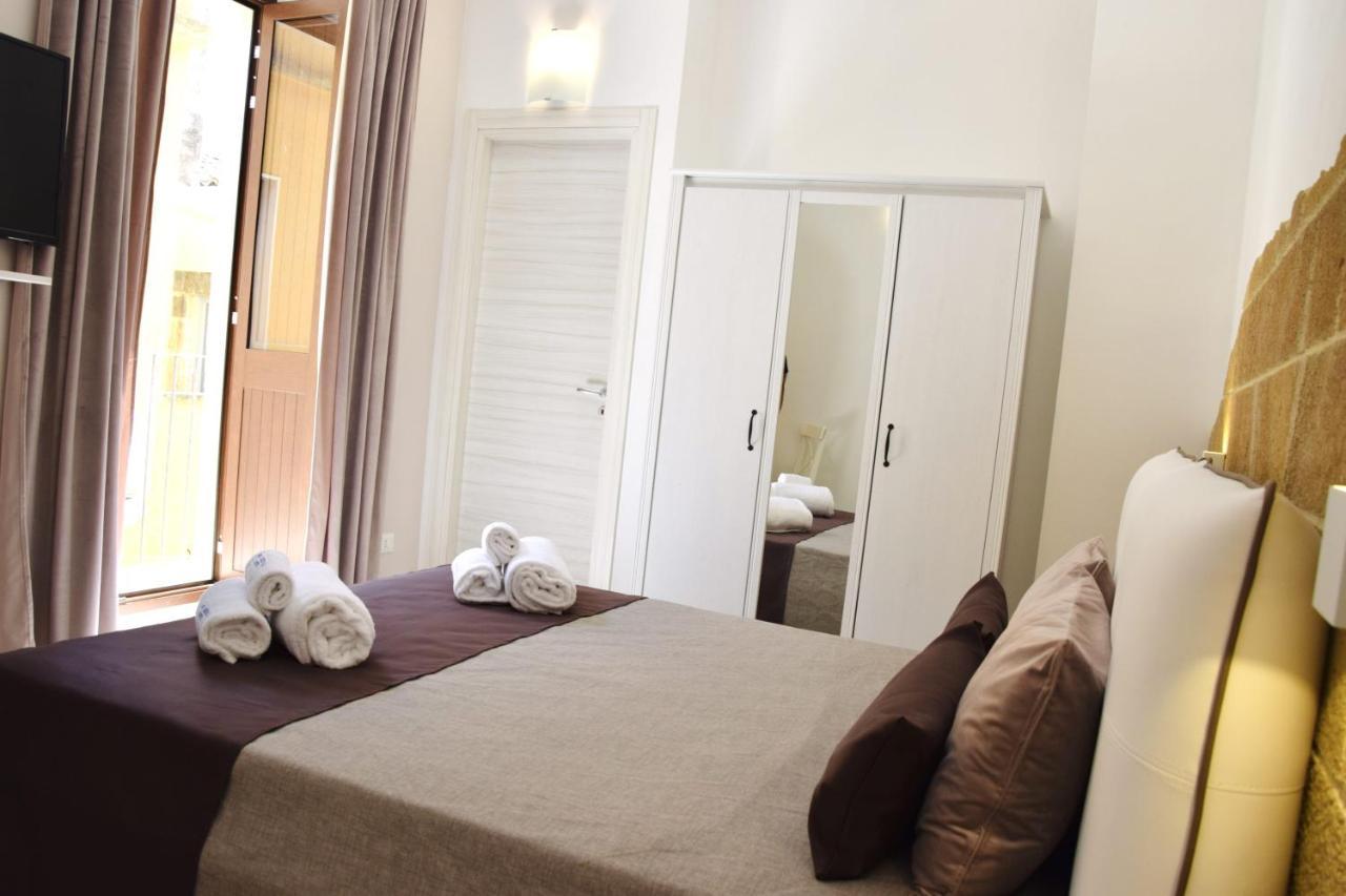 Micca Ospitalita Siciliana Bed & Breakfast Noto Exterior photo