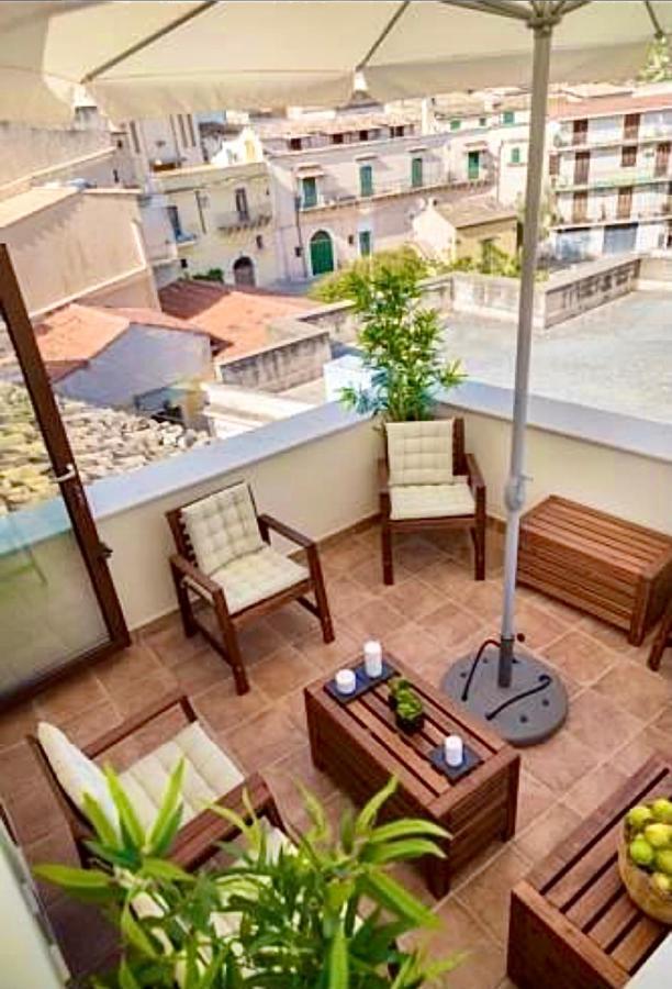 Micca Ospitalita Siciliana Bed & Breakfast Noto Exterior photo